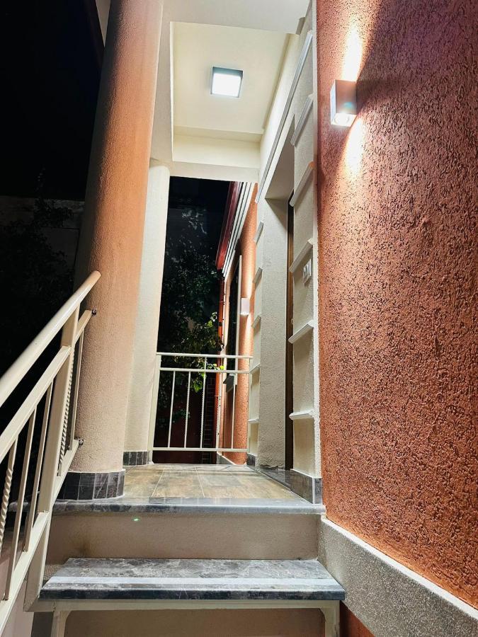 Vila Alba 1 Korce Exterior photo